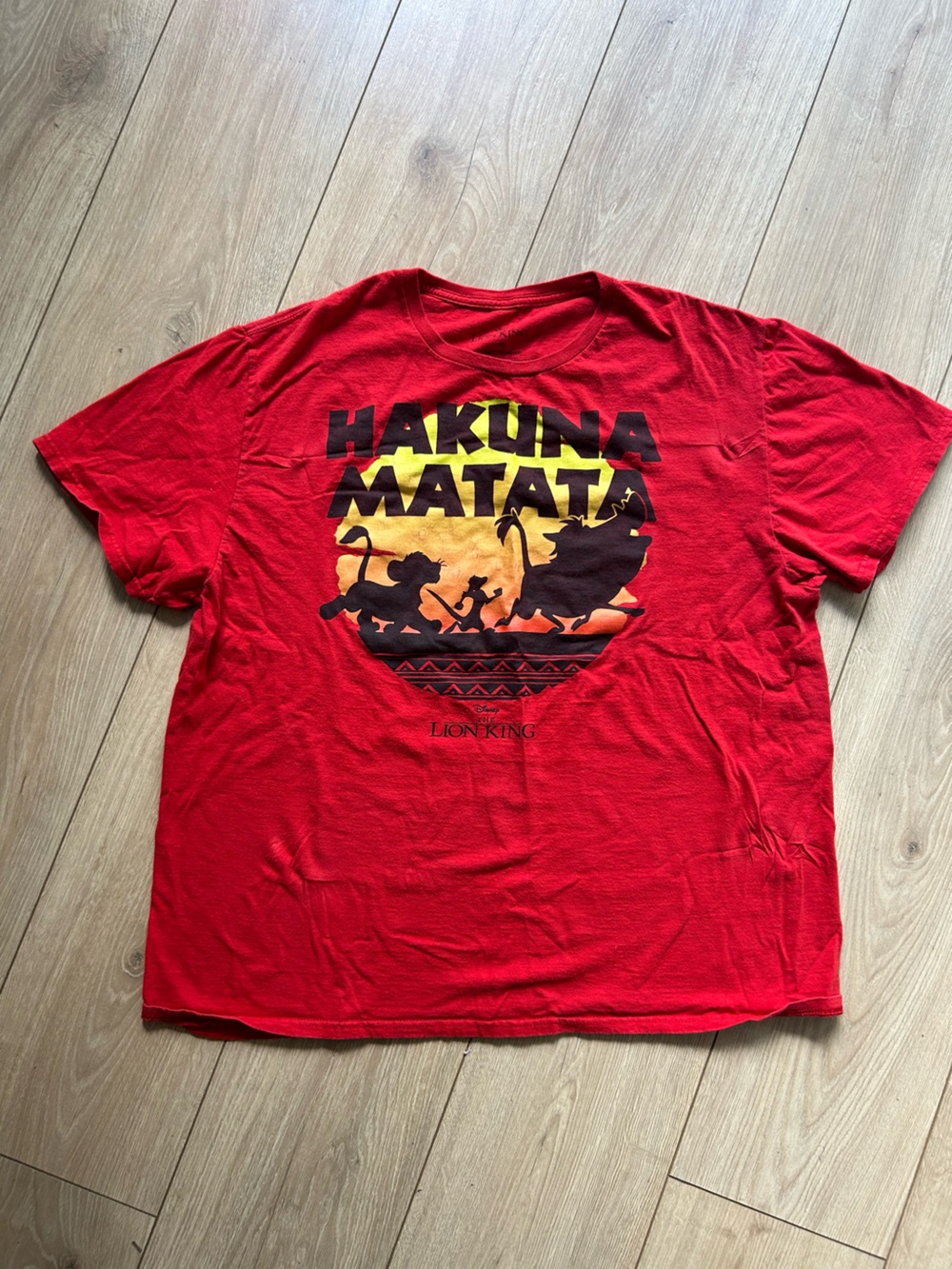 Red Hakuna Matata Lion King Graphic Tee